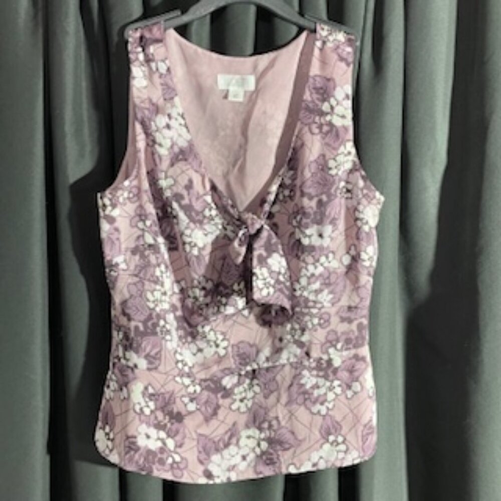 Loft Petite- Purple/Lavender Floral